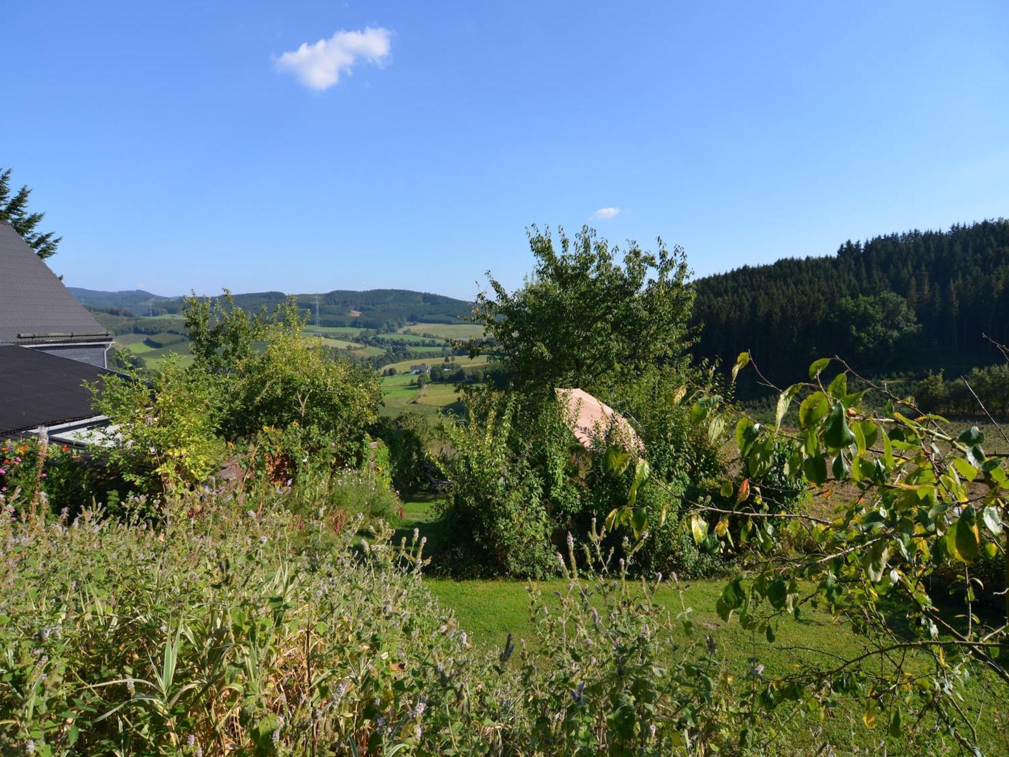 Cosy Apartment In Menkhausen Near The Ski Area Schmallenberg Exterior foto